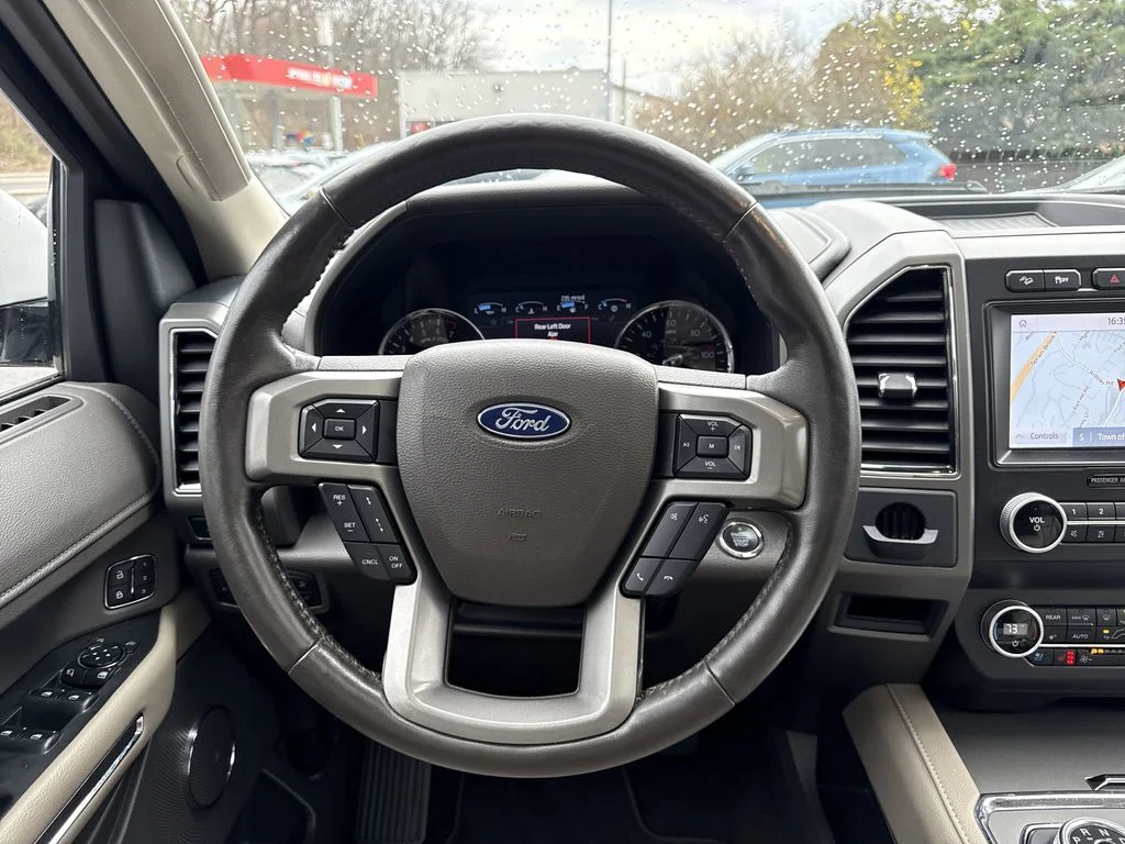 Used 2021 Oxford White Ford XLT image 12