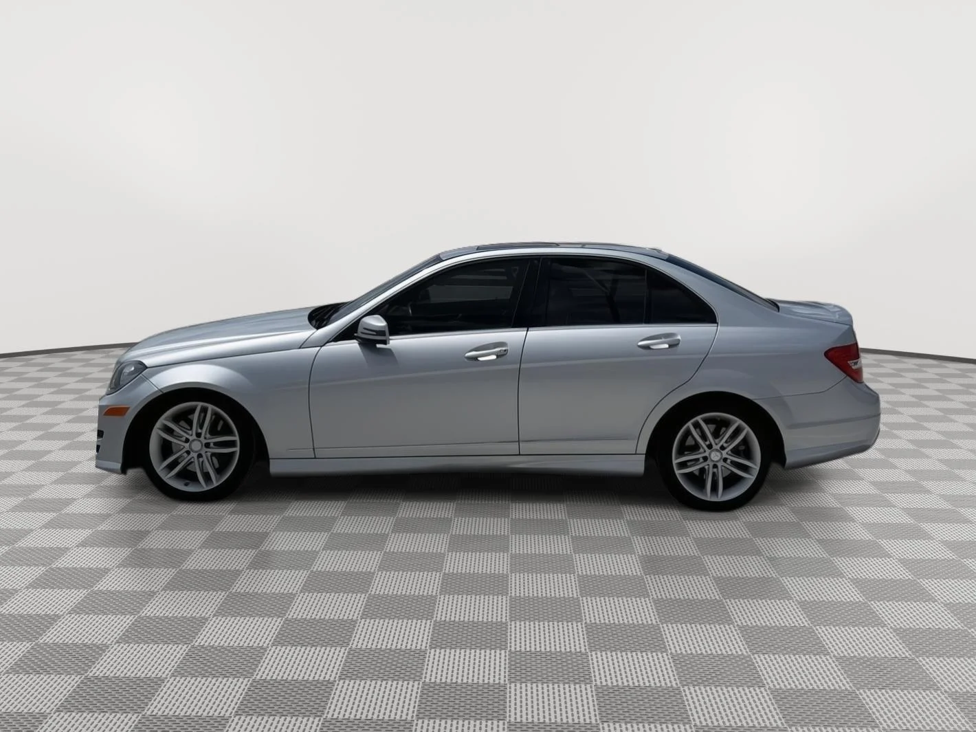 Used 2013 Iridium Silver Metallic Mercedes-Benz C 300 Luxury image 7