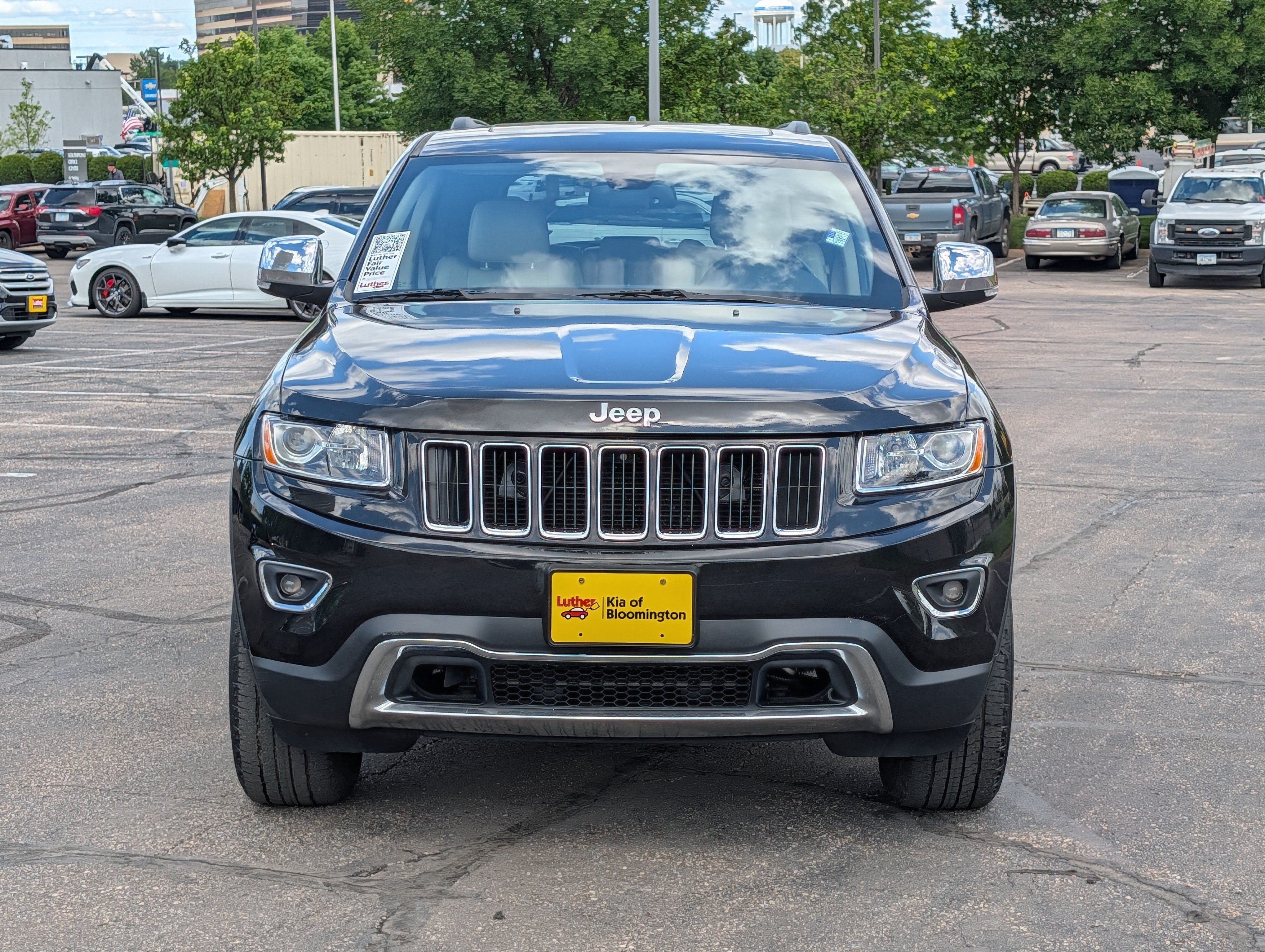 Used 2015 Brilliant Black Crystal Pearlcoat Jeep Limited image 2