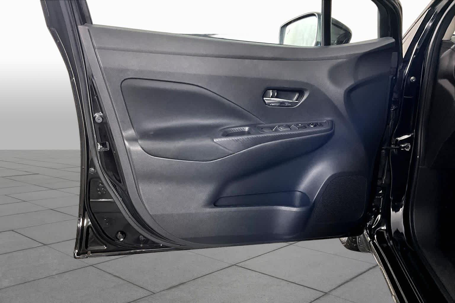 Used 2021 Super Black Nissan SV image 21