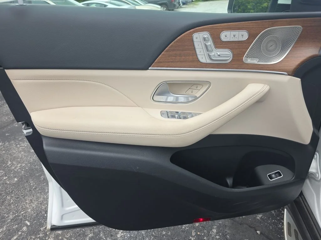Used 2025  Mercedes-Benz GLE 350 image 12