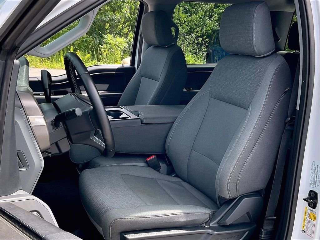 Used 2025 White Ford XLT image 9