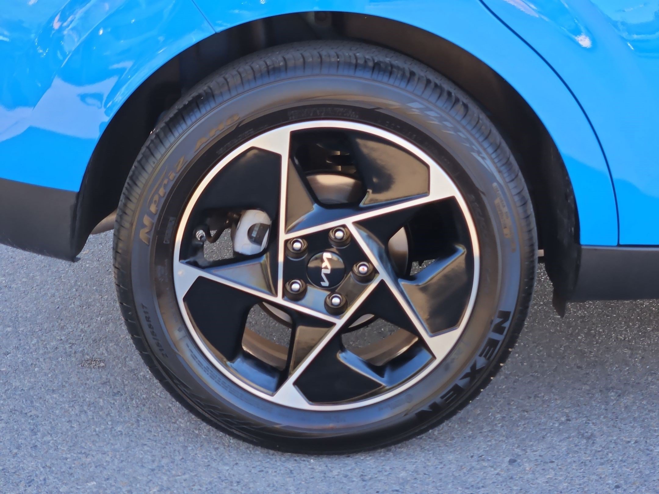 2024 Kia Soul EX - Photo 12