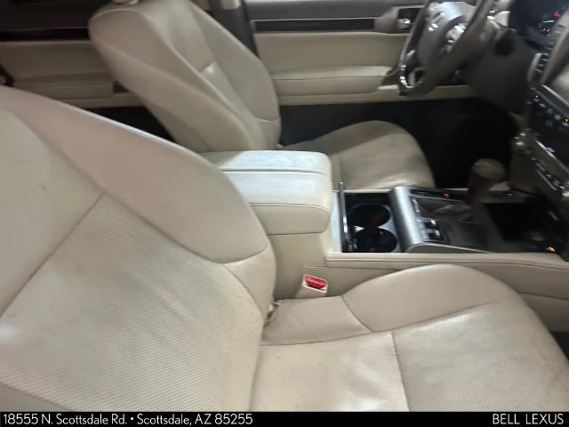 Used 2019  Lexus 460 image 12