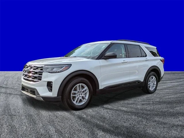 New 2026 Star White Metallic Tri-Coat Ford Active image 8