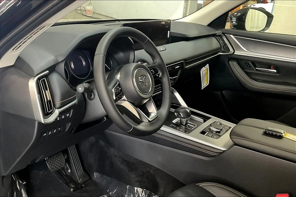 2026 Mazda CX-90 Preferred Package - Photo 8