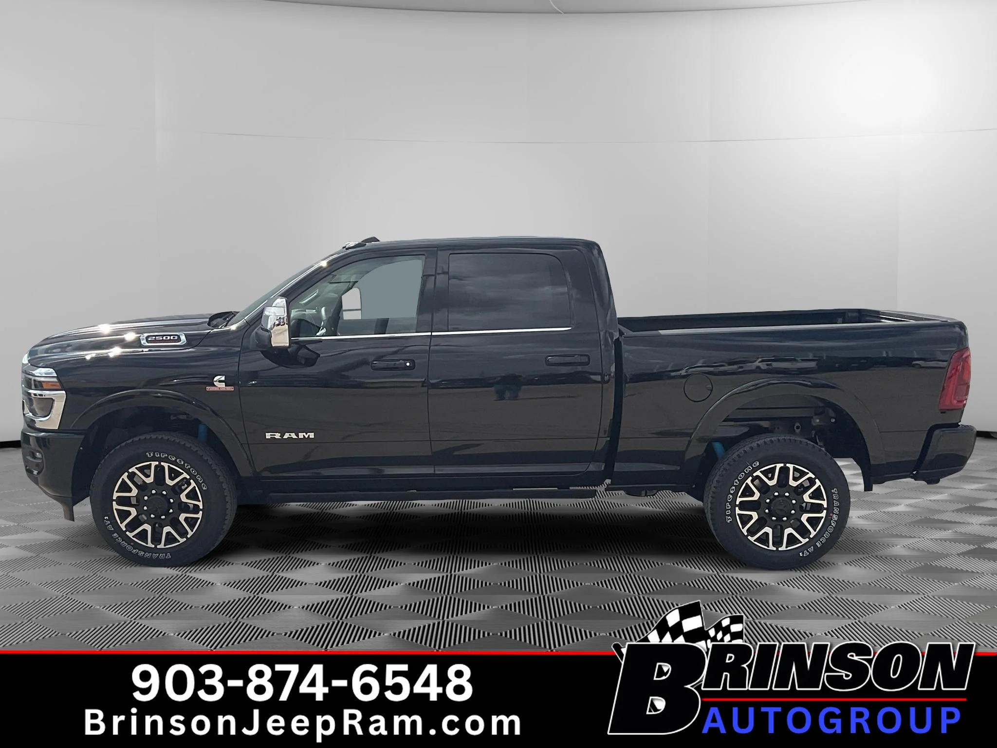 New 2027 Diamond Black Crystal Pearlcoat Ram Longhorn image 3