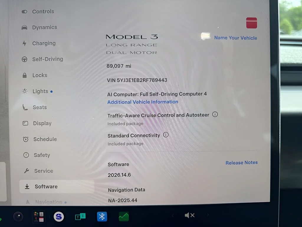 Used 2024  Tesla Long Range image 24