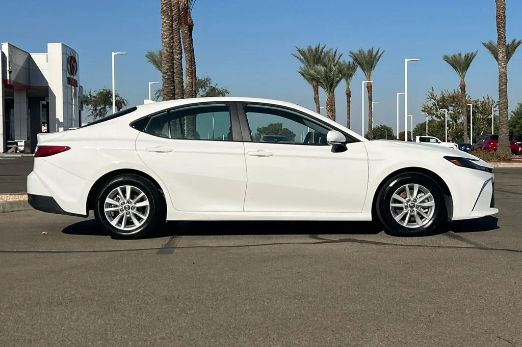 Used 2025 White Toyota LE image 3