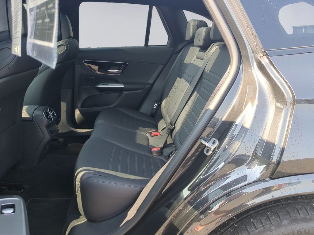Used 2025 Graphite Gray Metallic Mercedes-Benz GLC 350e image 17