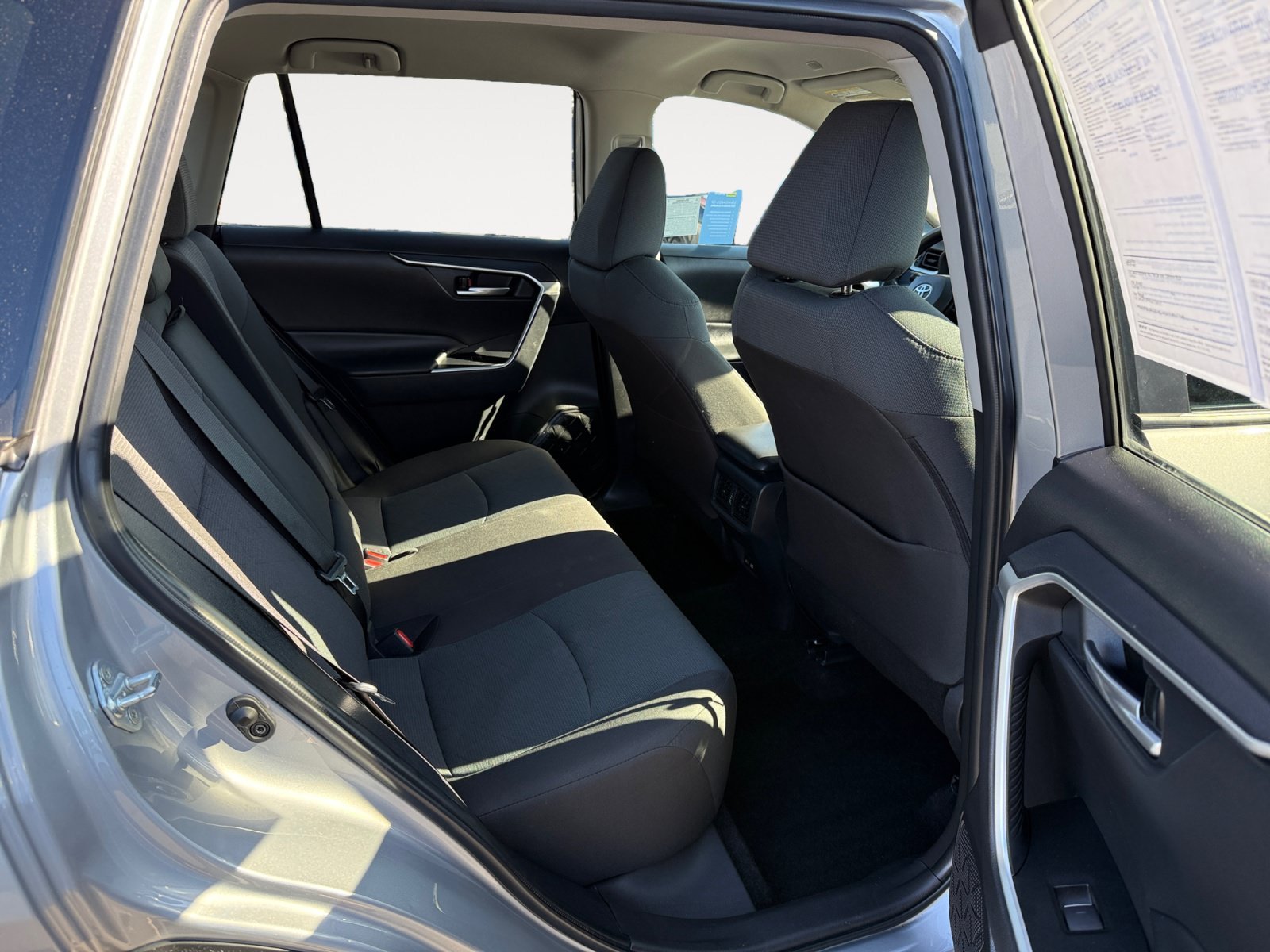 Used 2025 Silver Sky Metallic Toyota XLE image 18