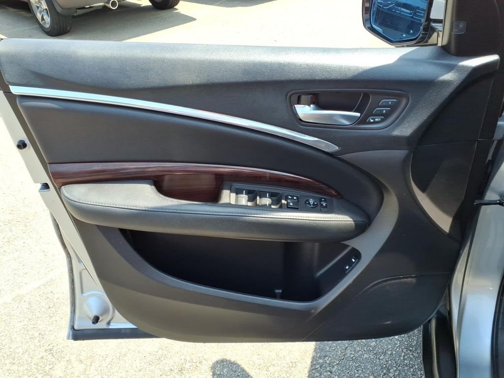 Used 2016 Lunar Silver Metallic Acura 3.5L image 8