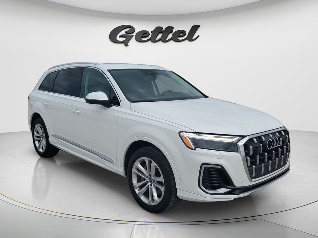 Used 2025  Audi 55 Premium Plus image 3