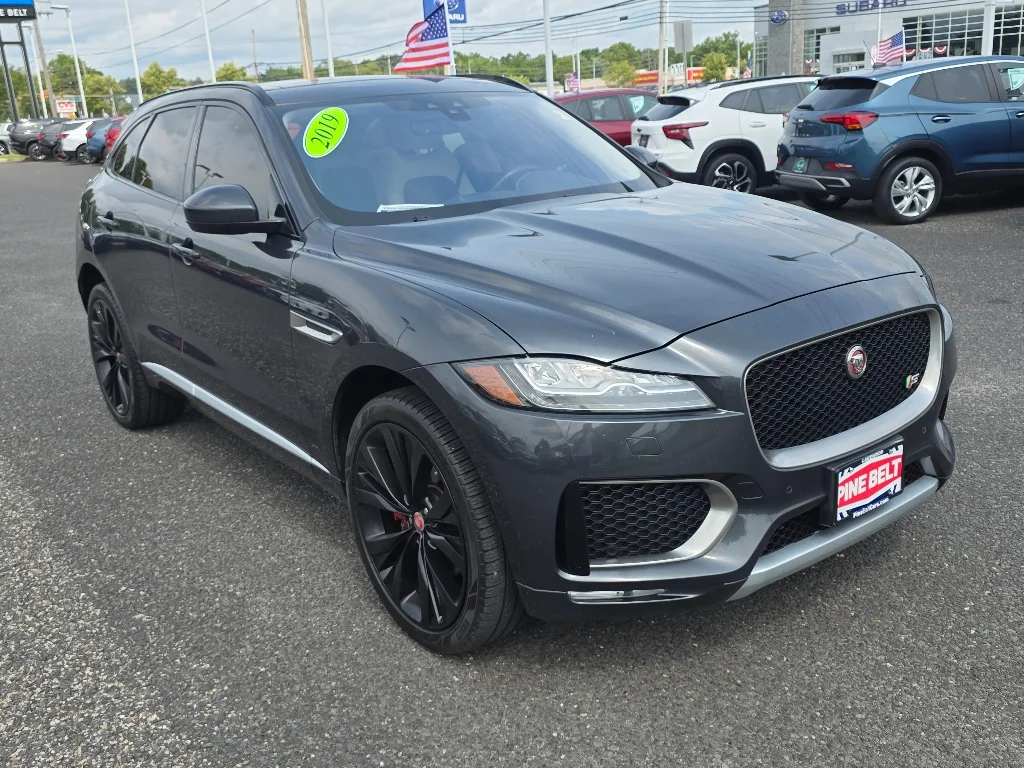 Used 2019 Black Jaguar S image 9