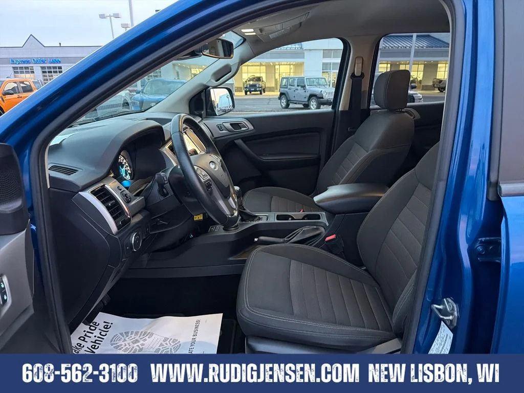 Used 2019 Blue Ford XLT image 9