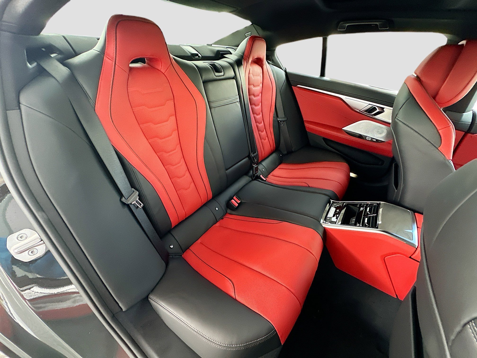 2026 BMW 8 Series 840i - Photo 22