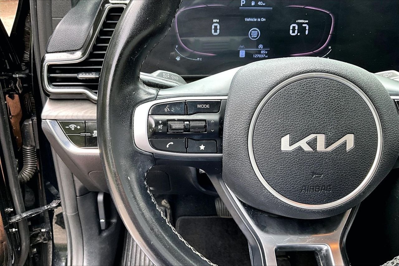 Used 2023 Black Kia X-Line image 10