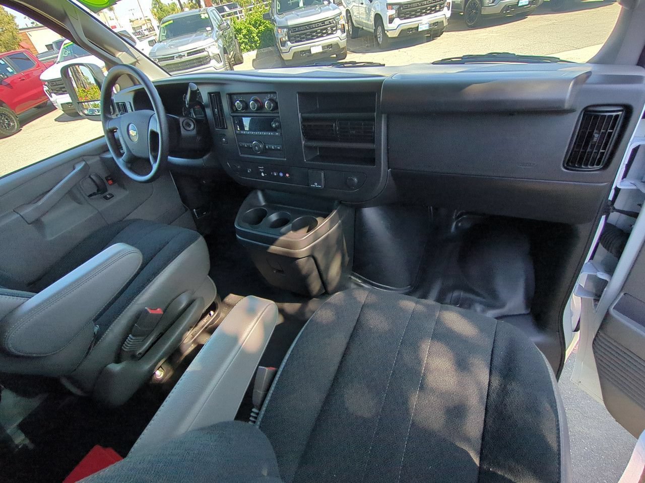 Photo 18