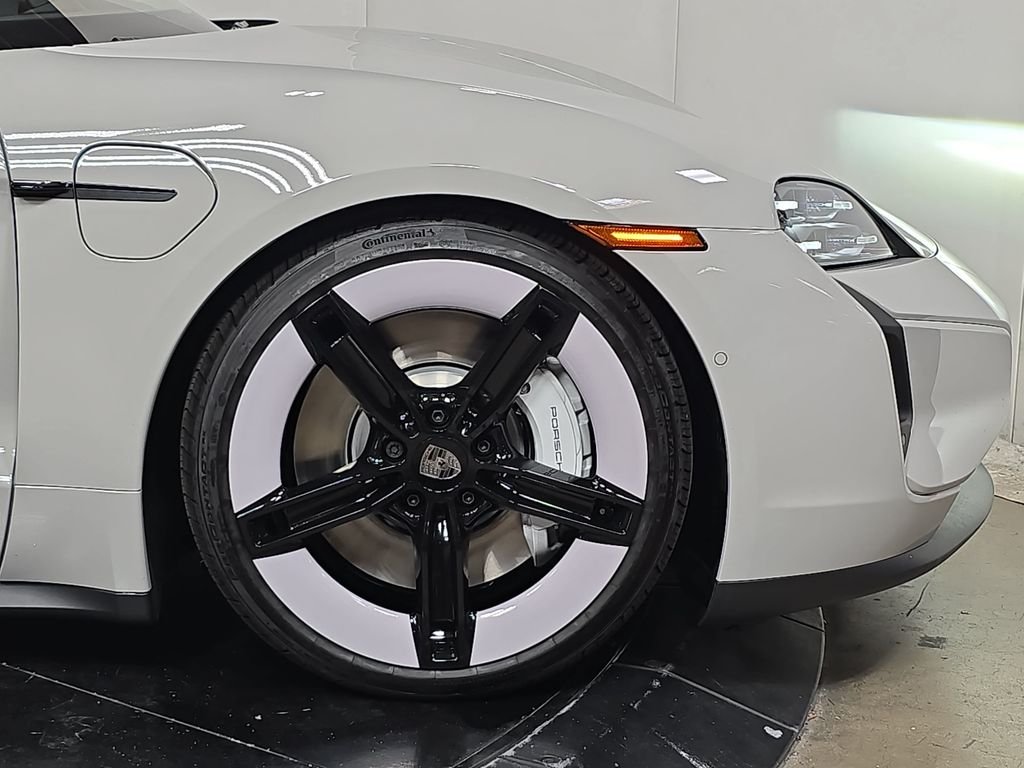 New 2026 Chalk Porsche Turbo image 11