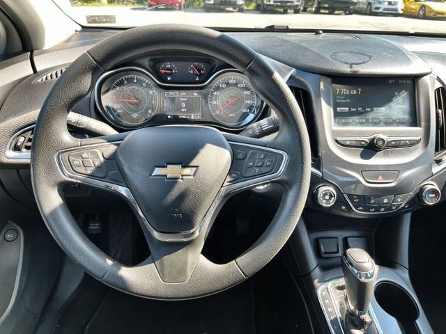 Used 2017 SUMMIT WHITE Chevrolet LT image 12
