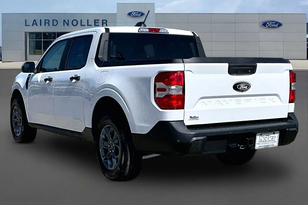 New 2026 White Ford XLT image 3