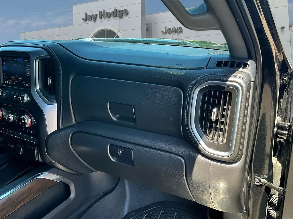 Used 2019 Black GMC SLT image 28