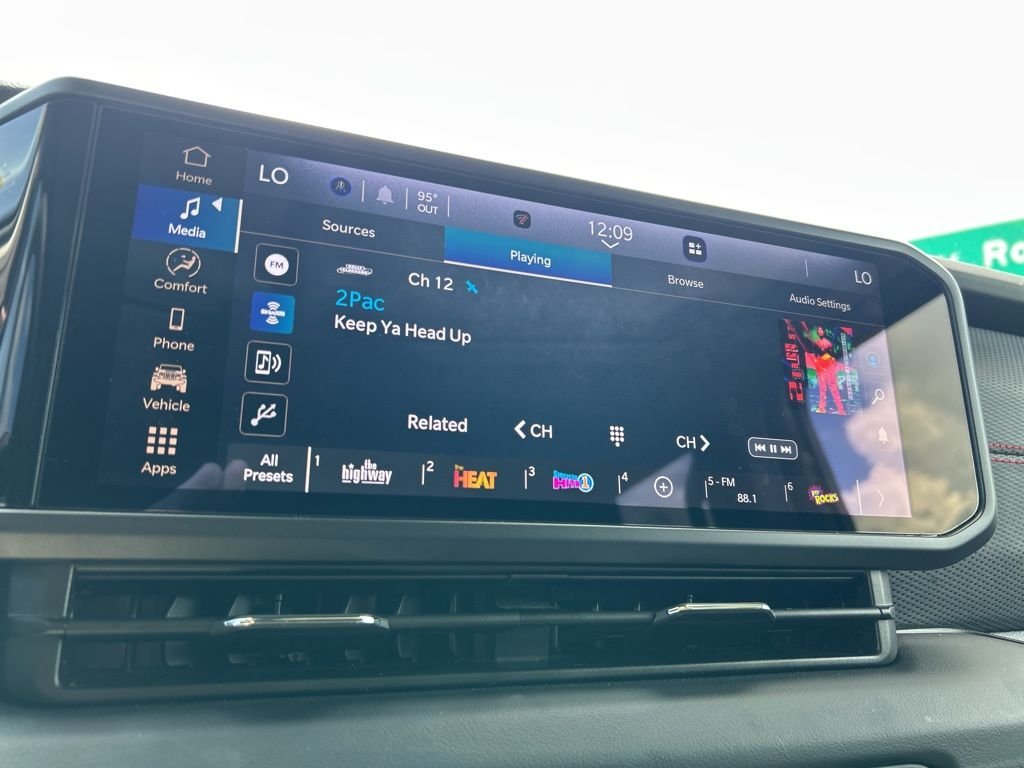 2024 Jeep Wrangler 4-Door Rubicon - Photo 24