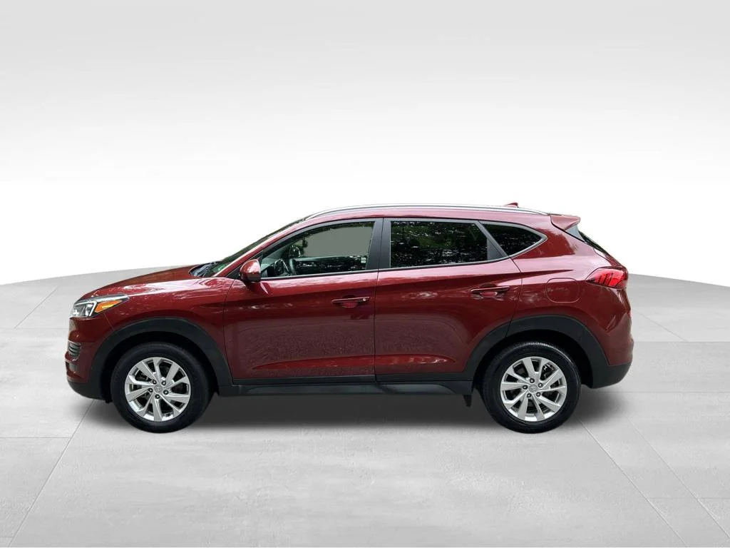 Used 2020 Red Hyundai Value image 2