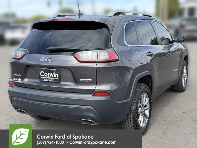 Used 2019 Granite Crystal Clearcoat Metallic Jeep Latitude Plus image 15