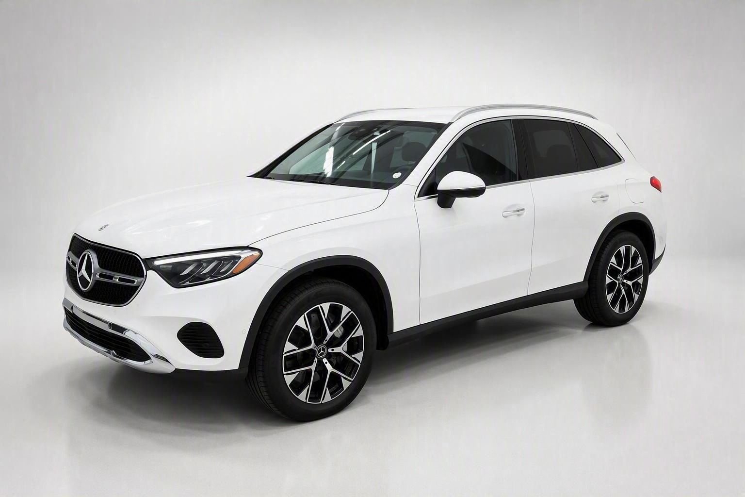 2026 Mercedes-Benz GLC Base