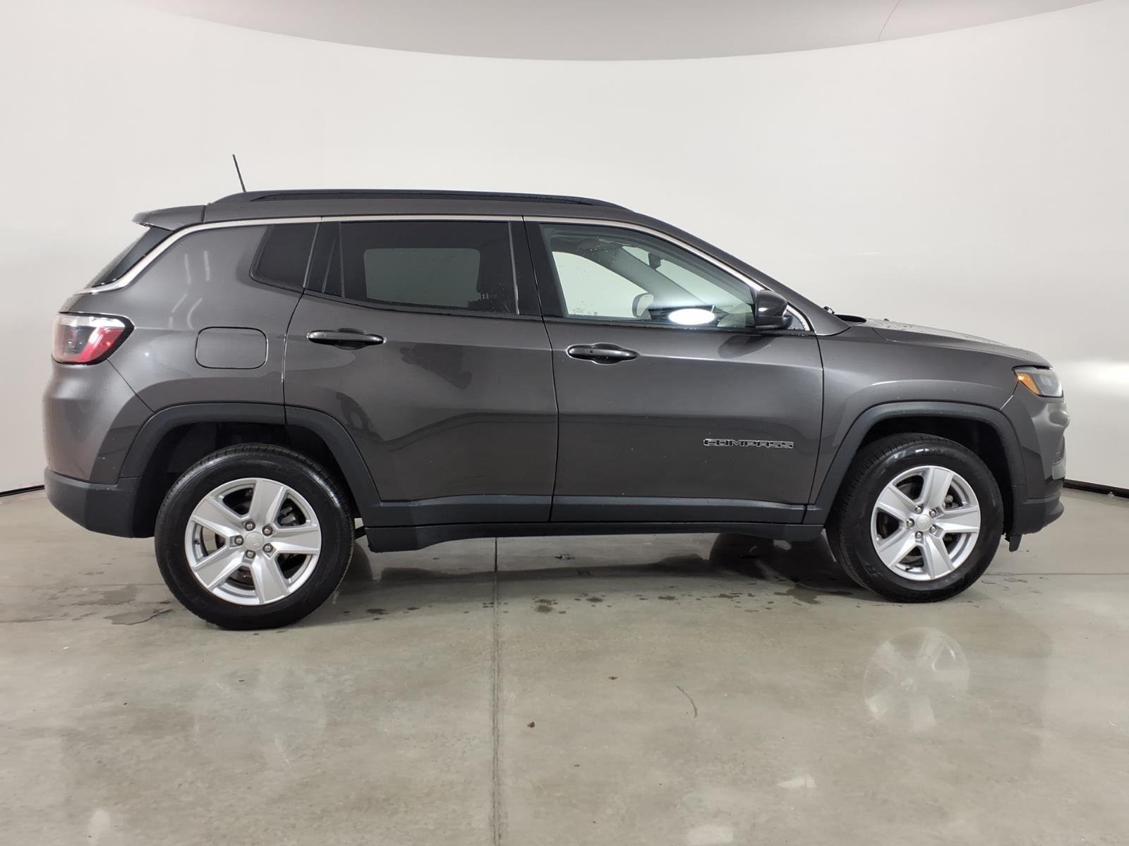 2022 Jeep Compass Latitude - Photo 14