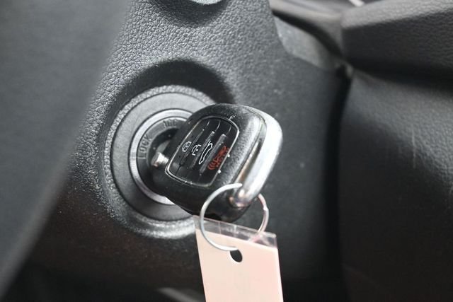 Used 2018 Black Hyundai SEL image 21
