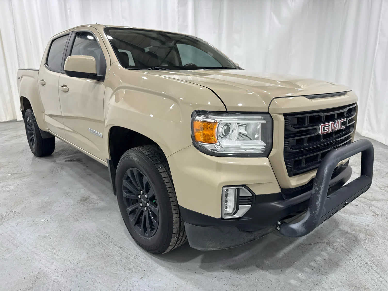 Certified Used 2022 Desert Sand Metallic GMC Elevation image 7