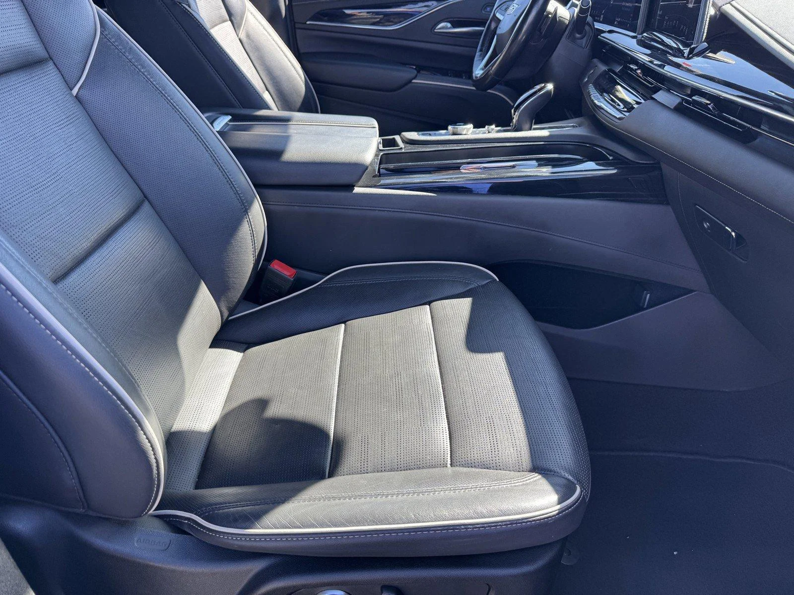 Used 2024 Black Raven Cadillac Sport image 8
