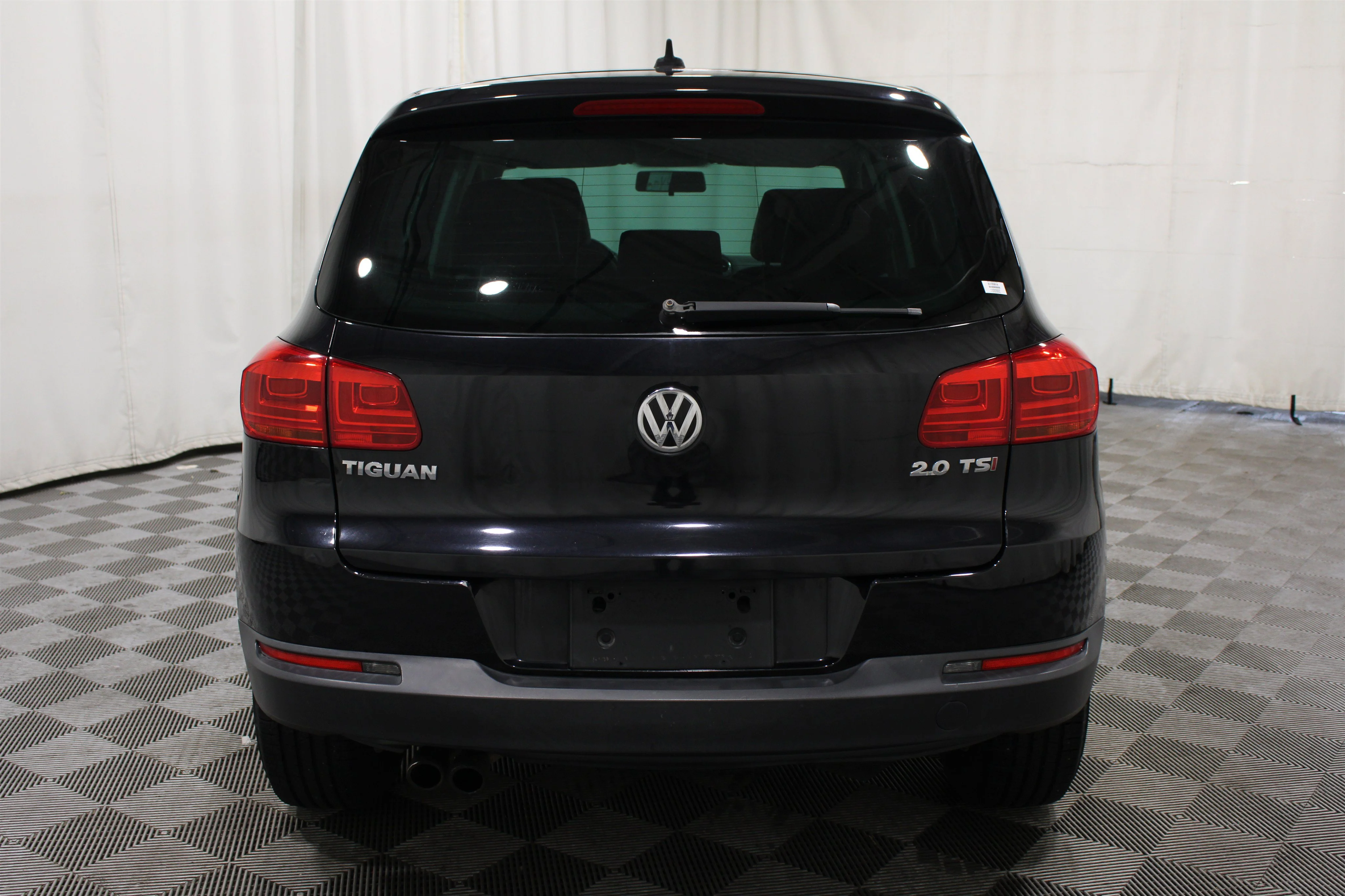 2014 Volkswagen Tiguan SE - Photo 24