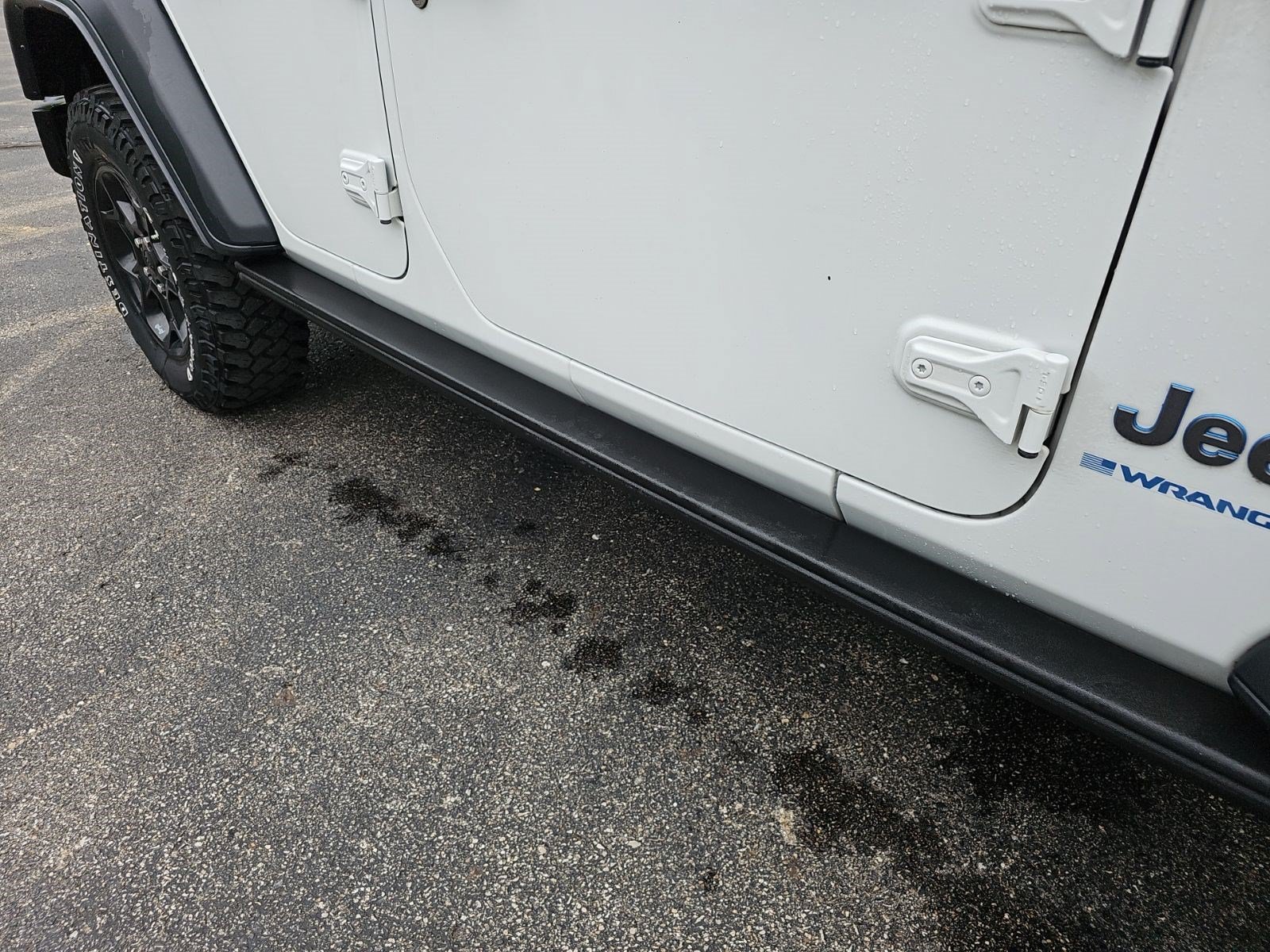 Certified Used 2023 Bright White Clearcoat Jeep Willys image 10