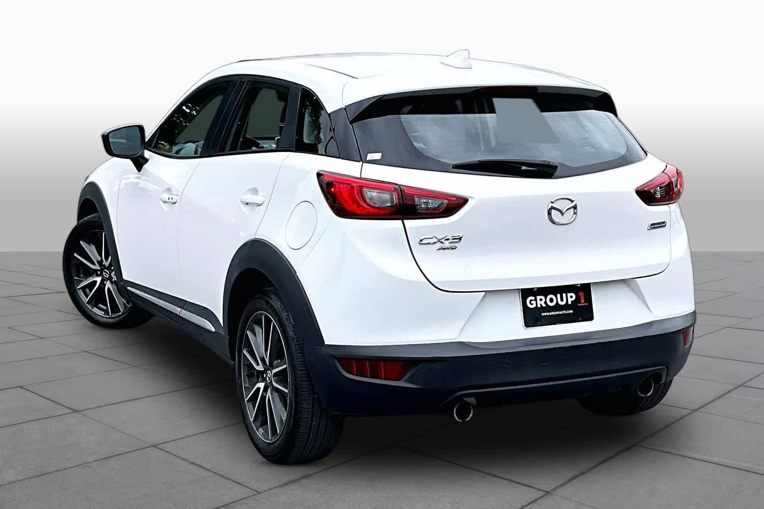 Used 2017 Crystal White Pearl Mica Mazda Grand Touring image 12