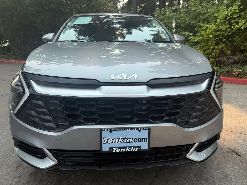 Used 2025 Steel Gray Kia LX image 10