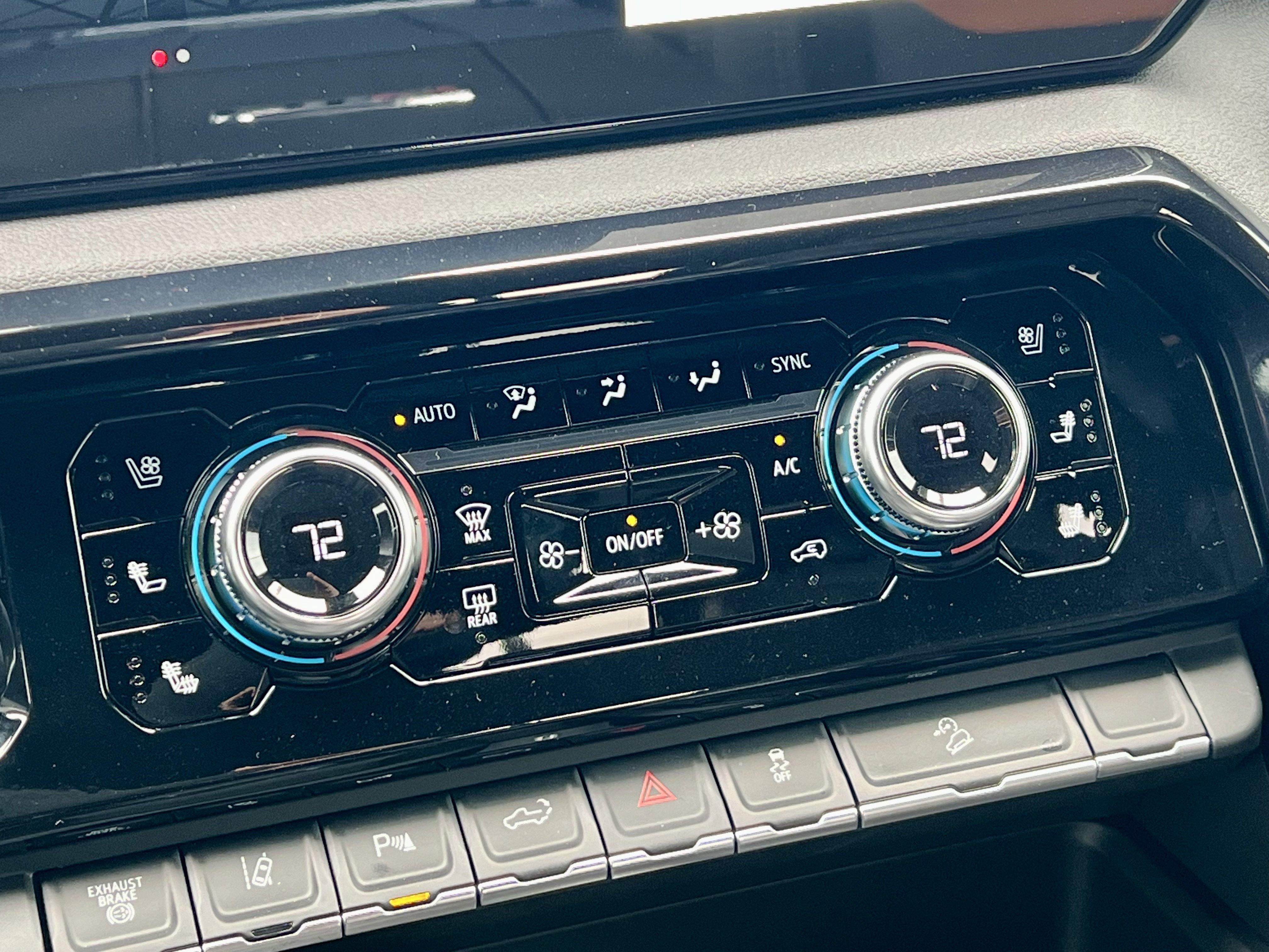 2026 GMC Sierra 2500HD AT4 - Photo 18