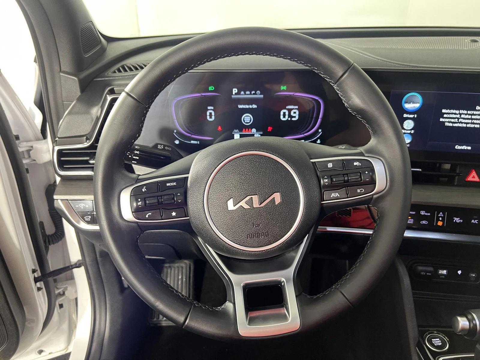 Used 2023 Glacial White Pearl Kia X-Line image 22