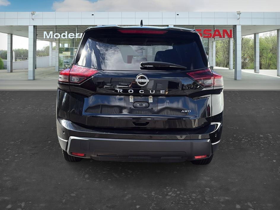 Used 2024 Super Black Nissan S image 4