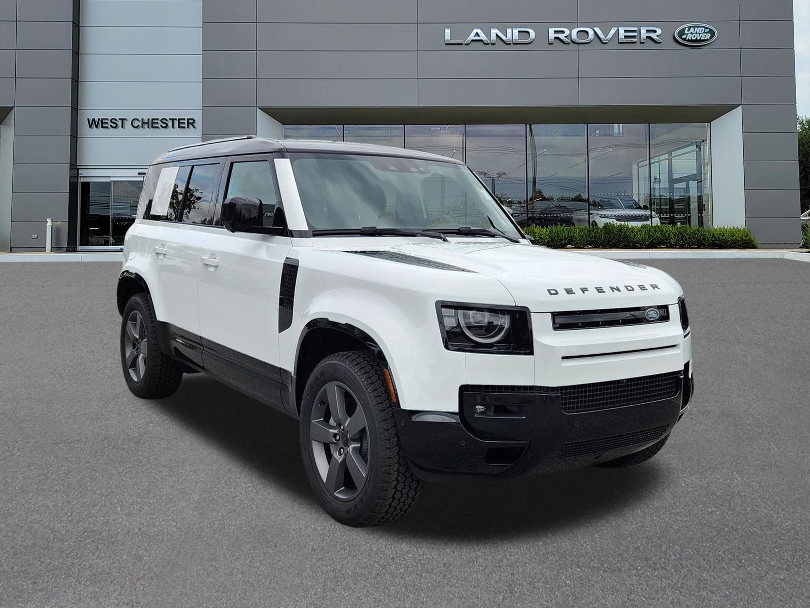 New 2026 Fuji White LAND ROVER X-Dynamic SE image 2