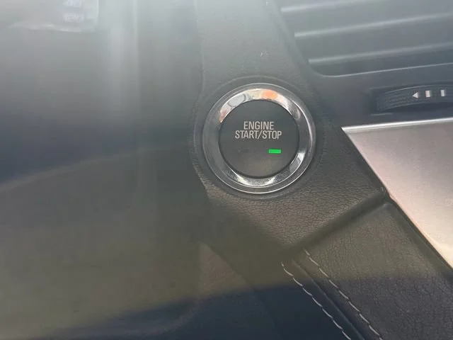 Used 2020 BLACK Chevrolet LT image 29