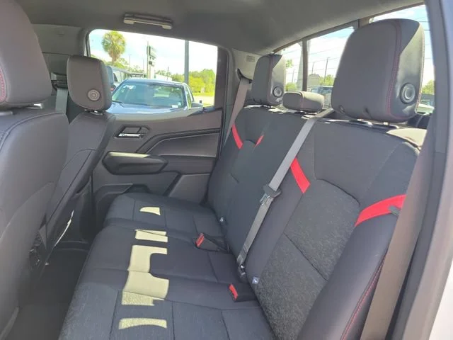 2026 Chevrolet Colorado Z71 - Photo 18