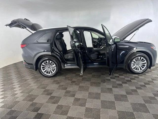 Used 2025 Black Mazda 3.3 Turbo Preferred image 13