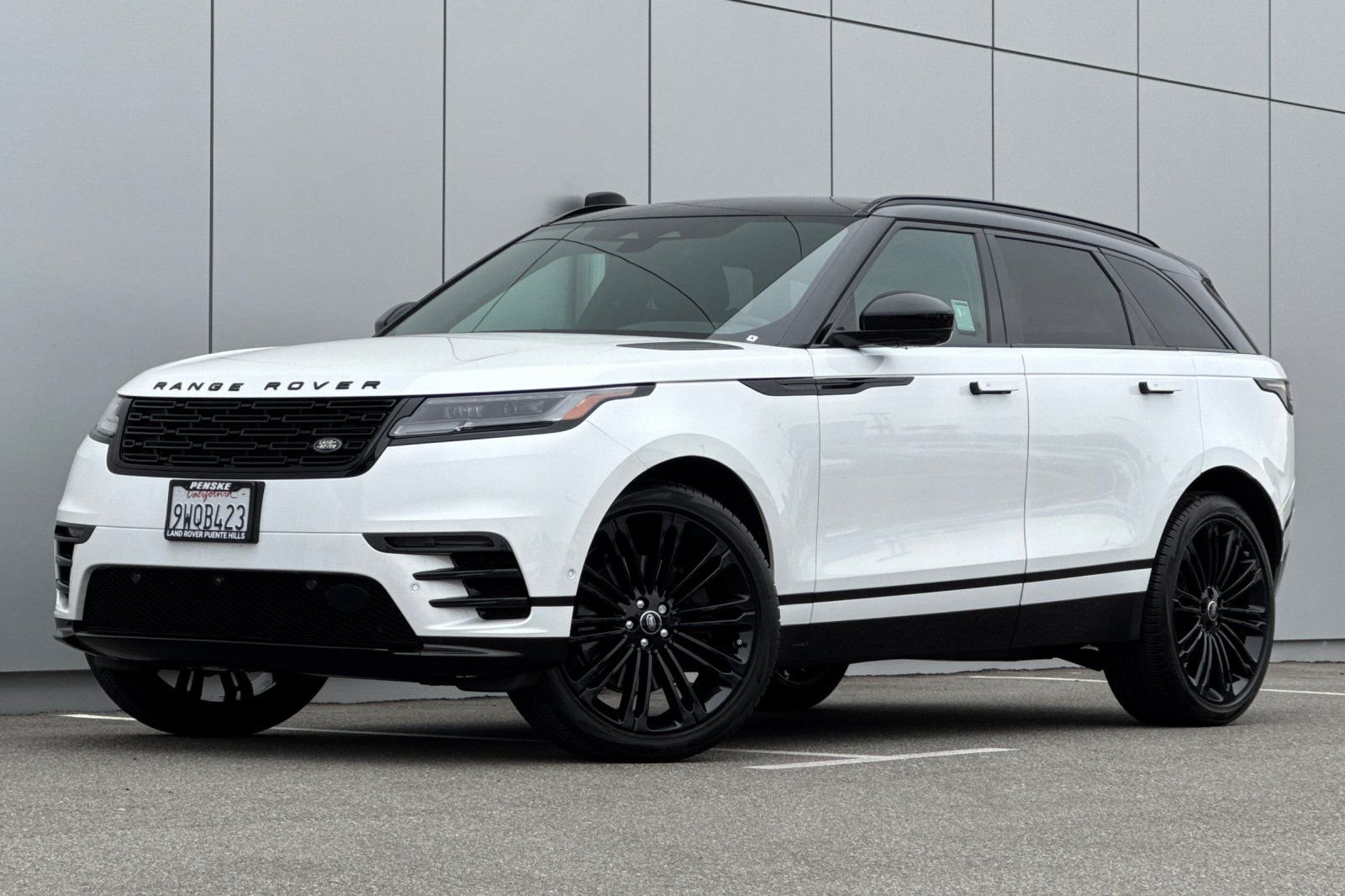 Certified Used 2026 White Land Rover Dynamic SE image 1
