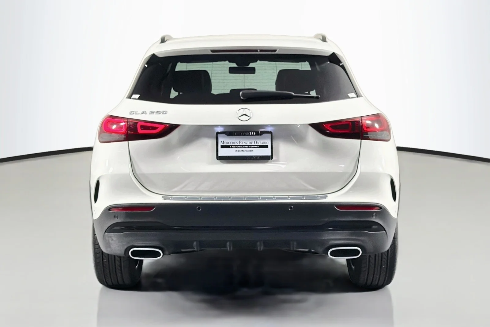 Used 2023 Polar White Mercedes-Benz 250 image 3