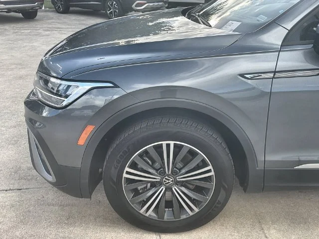 2024 Volkswagen Tiguan SE - Photo 32