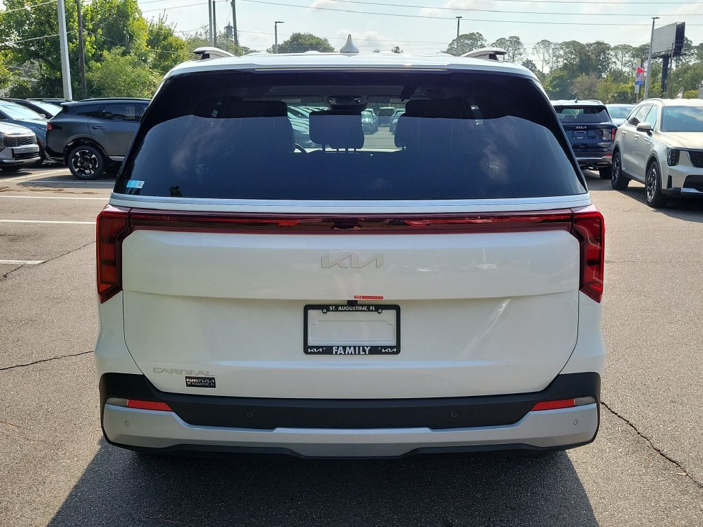 New 2026 Snow White Pearl Kia EX image 5