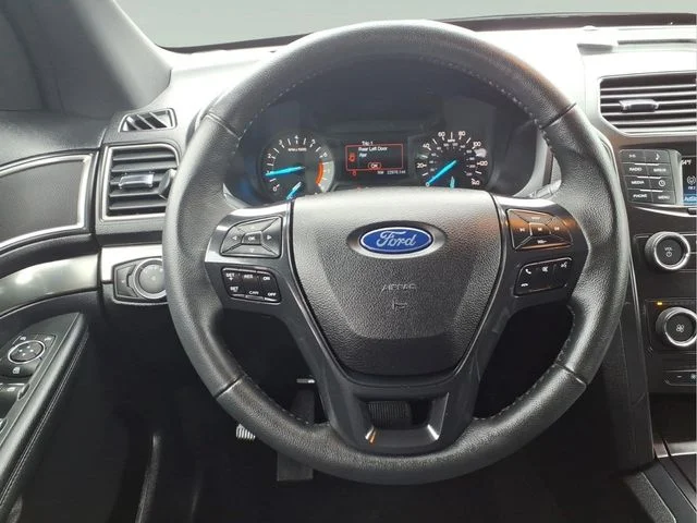 Certified Used 2018 Ruby Red Metallic Ford XLT image 15